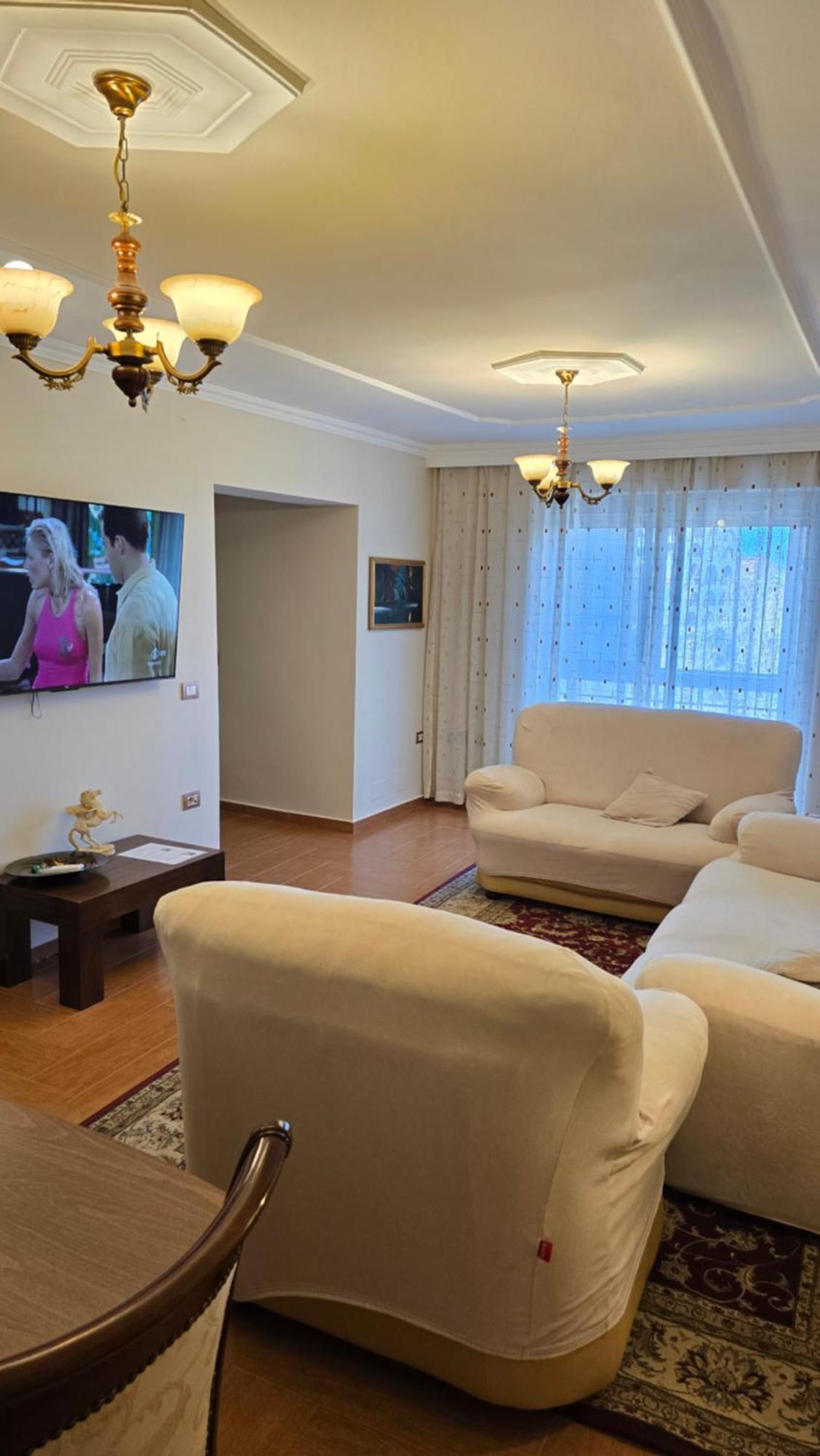 City Oasis In The Heart Of Tiranë Luaran gambar